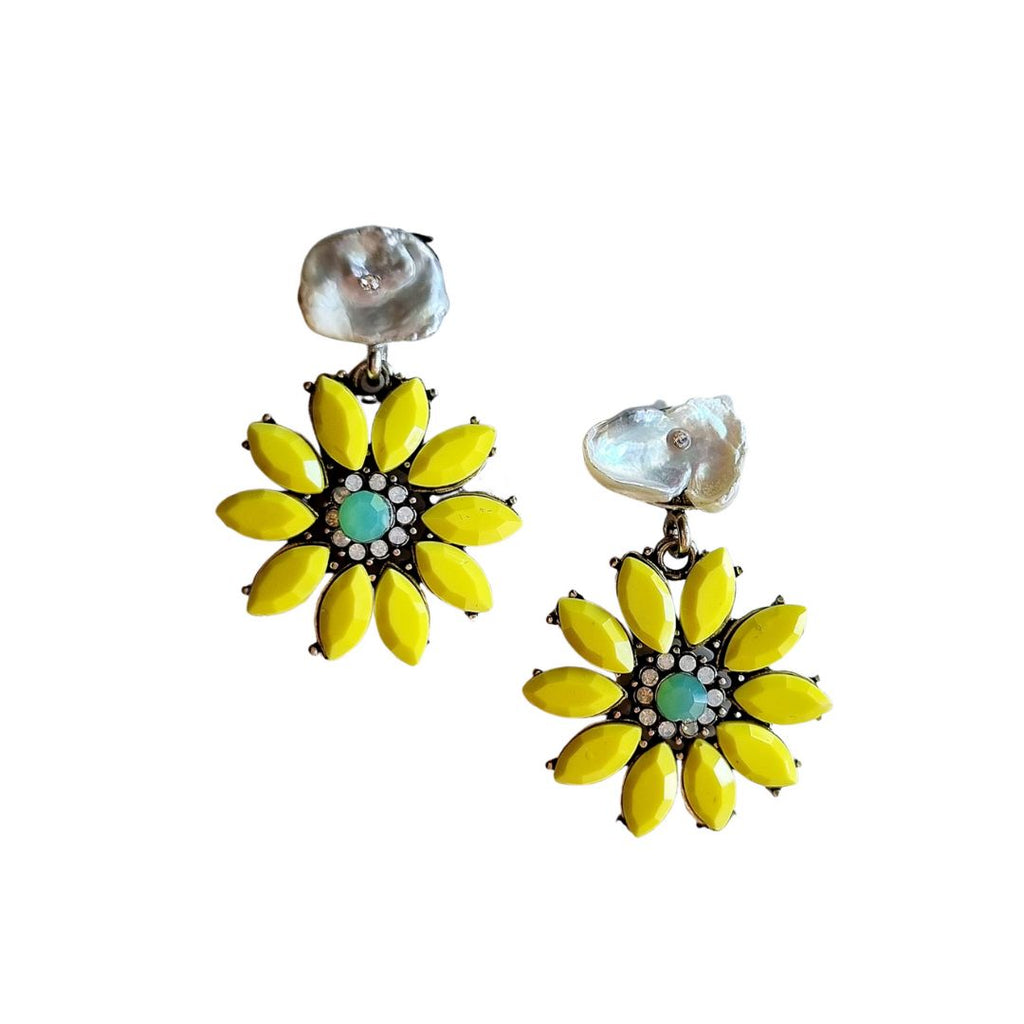 Zadie Pearl Flower Earrings - Yellow