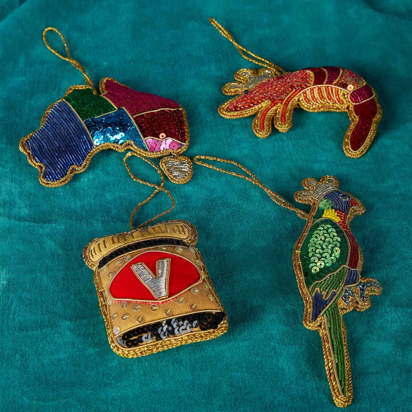 jumbled sequin ornament decoration Christmas xmas tree gift tag festive table setting present stocking filler australia fun jumbledonline luxe place setting sparkle